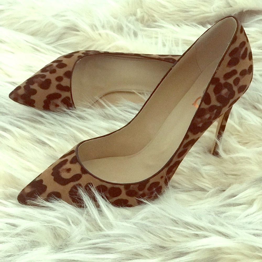 Leopard Pumps (fits like a 10.5-11)